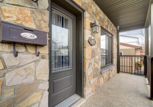 Two or more stories for sale - 165 Rue Montcalm, Longueuil, J4J2K7