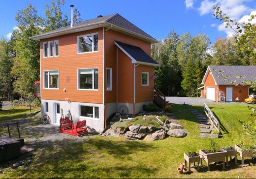 Maison à vendre - 100 Ch. du Lac-Dumas, Saint-Côme-Linière, G0M 1J0