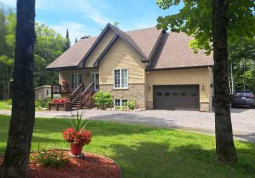 Bungalow for sale - 109 Maurice-Brunet , Mont-Laurier, J9L 3G5