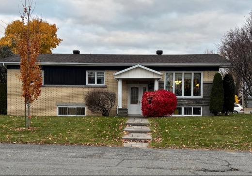 Bungalow à vendre - 4 Rue St-Denis, Victoriaville, G6P2V4