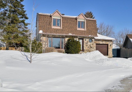 Maison à étages à vendre - 777  Rue Andrien, Greenfield Park, J4V3L7