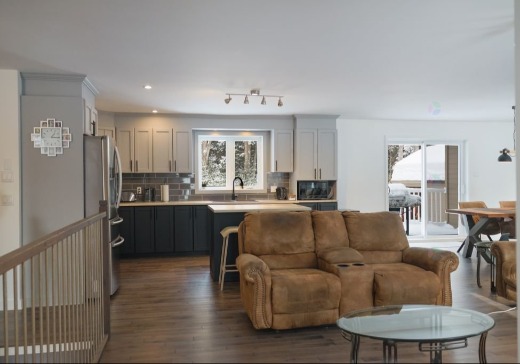 Maison à vendre - 73  Rue de la Dauphine, Saint-Colomban, J5K 0A2