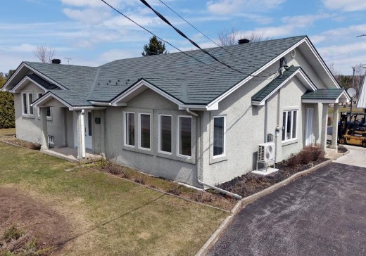 1 1/2 Storey for sale - 1811 Louis-Cyr, Saint-Jean-de-Matha, J0K2S0