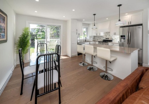 Maison à vendre - 4200 Boul. Ste-Rose, Laval (Fabreville), H7R 1X3