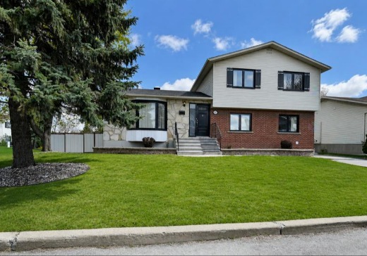 Split-level for sale - 136 Thomas-Chapais, Boucherville, J4B5E8