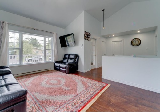 Maison à vendre - 28  Rue Papineau, Saint-Jean-sur-Richelieu, J2W 1T8