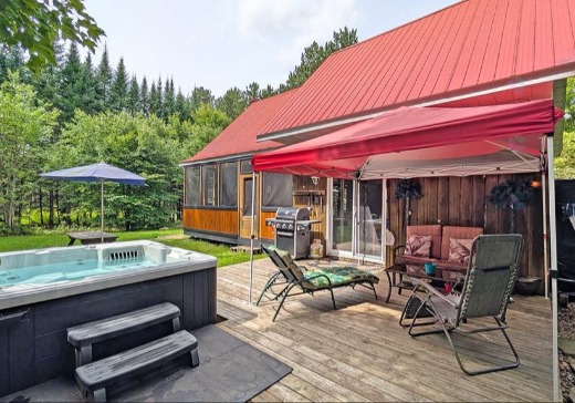 Chalet à vendre - 2105  Ch. Bienvenue, Saint-Damien, J0K 2E0