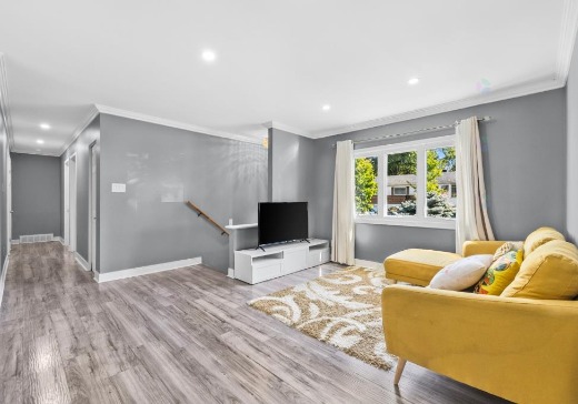 Maison à vendre - 4572  Rue Dugas, Montréal (Pierrefonds-Roxborro), H9J 2B3