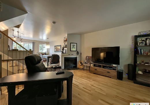 Maison à vendre - 6 Place de Fontenay, Sainte-Julie, J3E 2G8