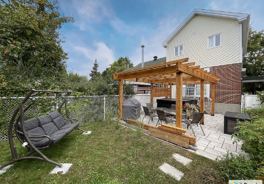 Maison à vendre - 6 Place de Fontenay, Sainte-Julie, J3E 2G8